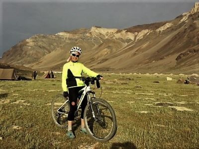  Victoria Seymour Cycling on the  tour with redspokes